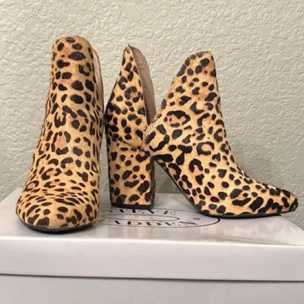 Steve Madden - Rookie Ankle bootie; Cheetah Print